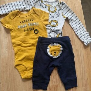 Carter's Yellow and Navy Lion Matching Set
